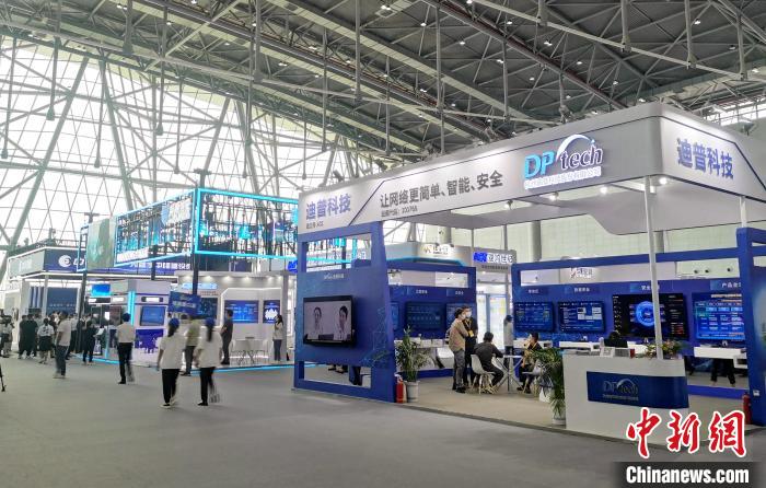 2022年国家网络安全宣传周网络安全博览会展区一隅。 合肥市委宣传部供图 2022年国家网络安全宣传周网络安全博览会展区一隅。 合肥市委宣传部供图